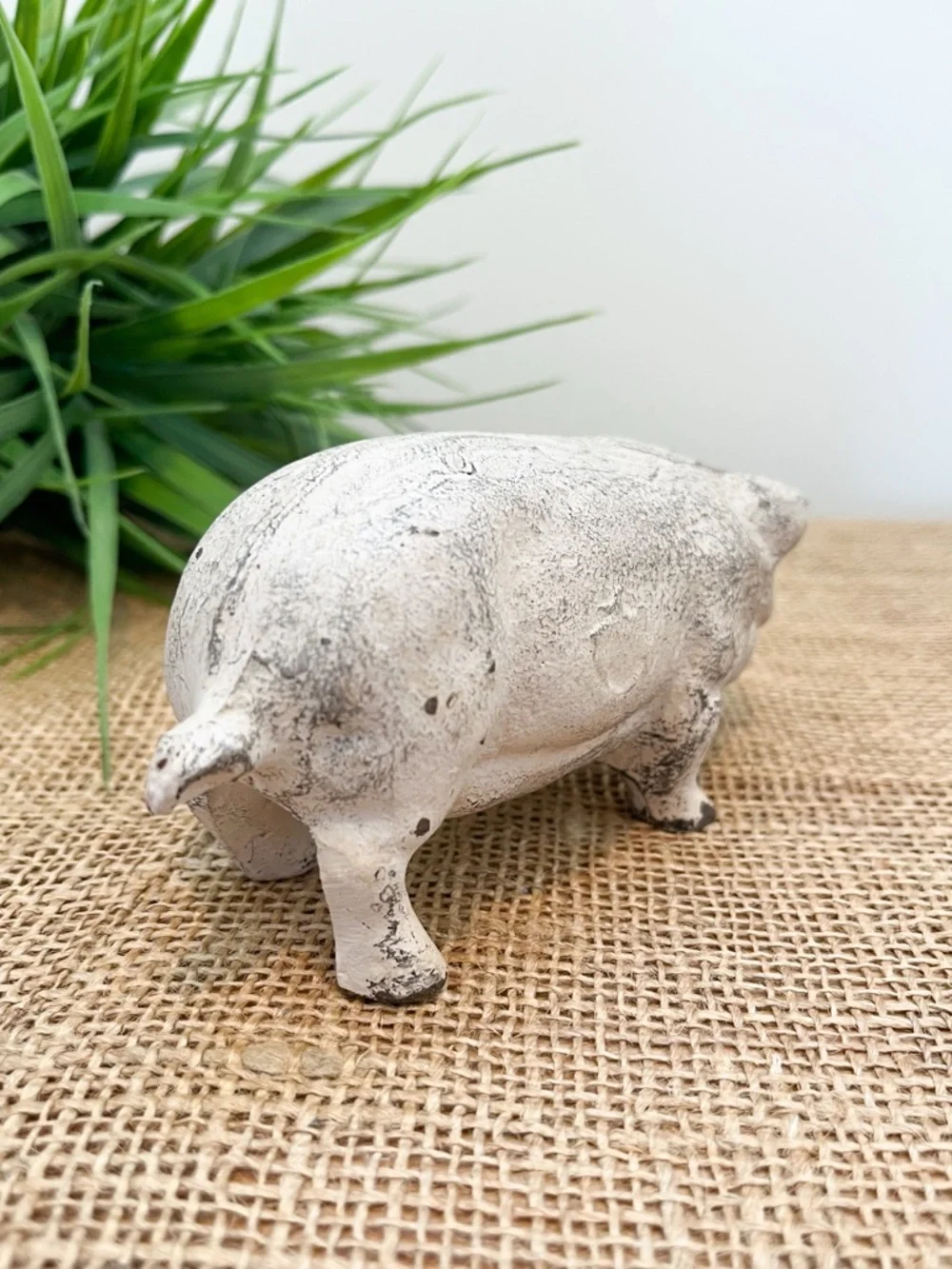 Cast Iron Off-White Distressed Pig
